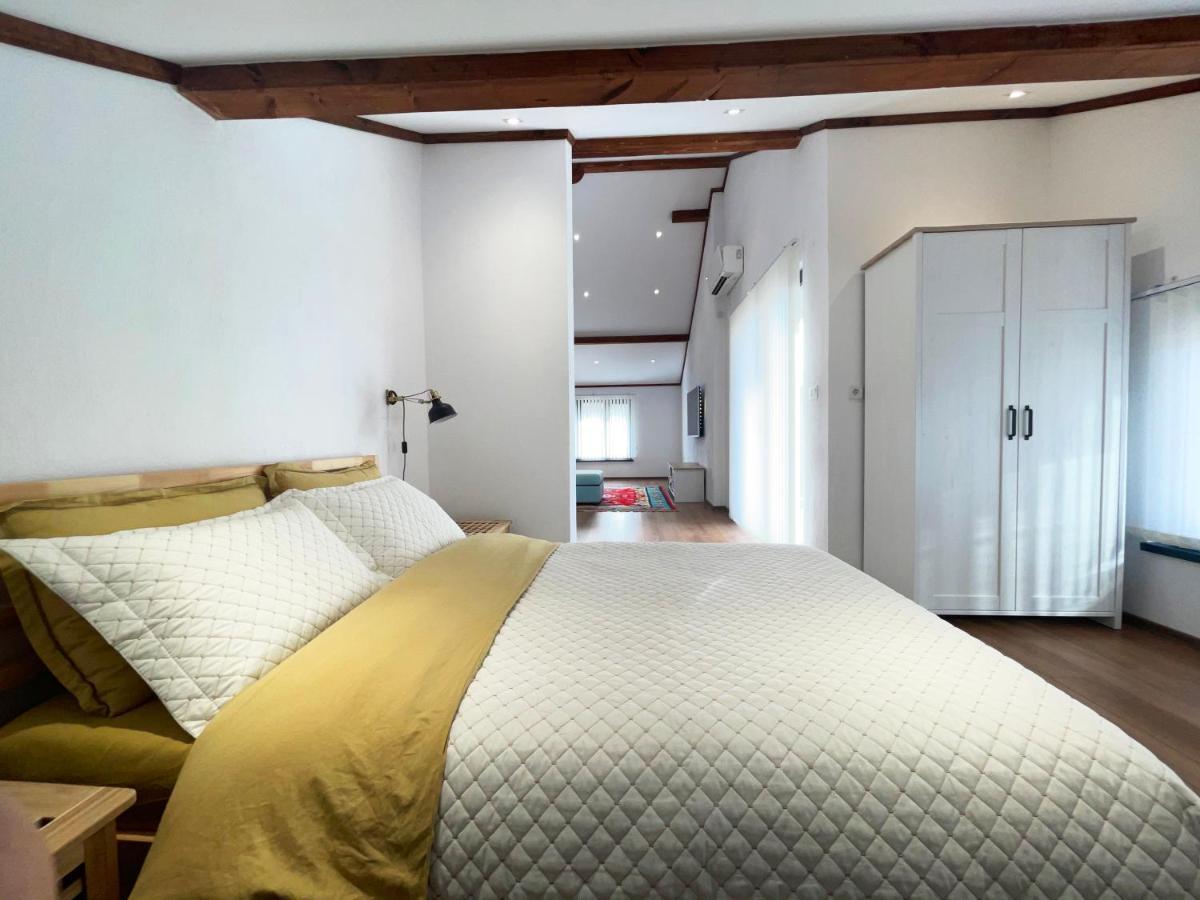 Stylish Loft Studio With Great View To Ardino Ngoại thất bức ảnh